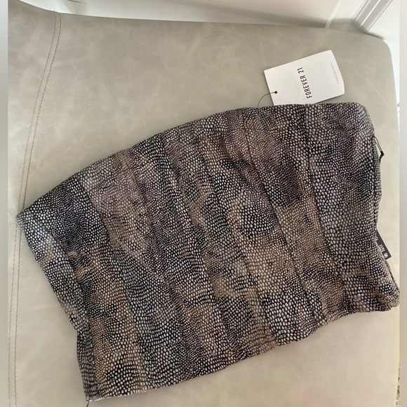 Forever 21 sparkly top - Picture 1 of 4